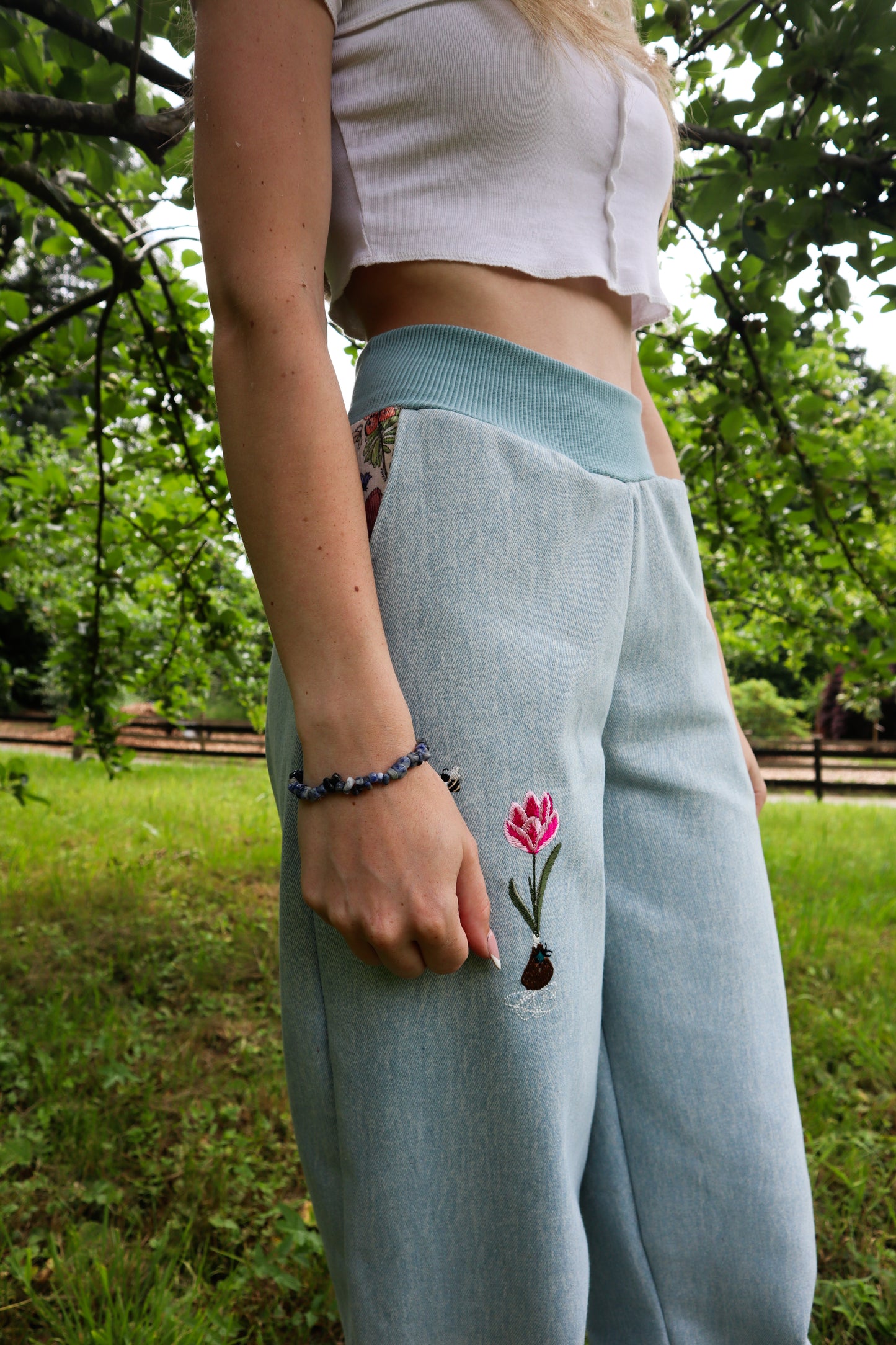 Blossom Barrel Leg Jean