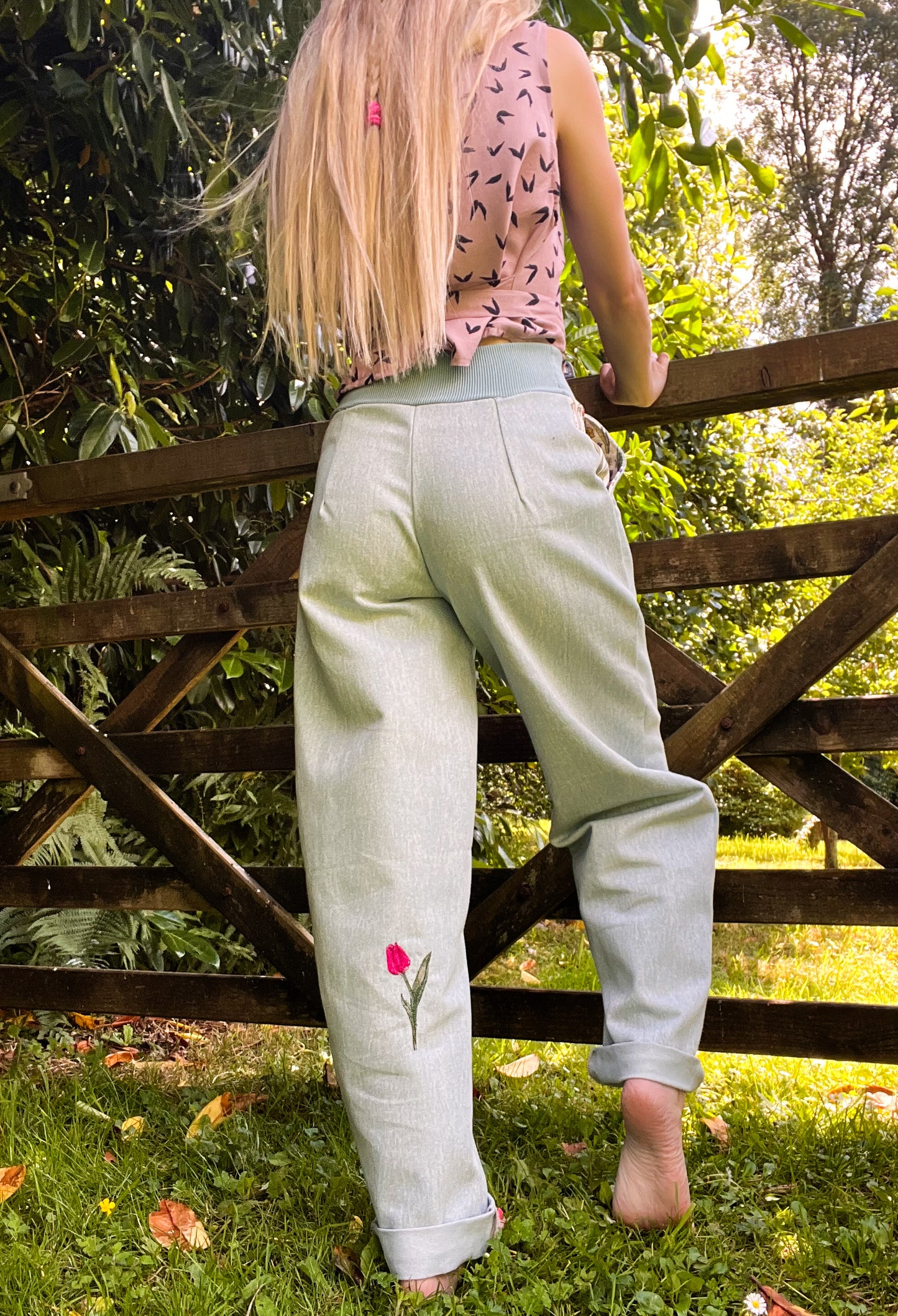 Blossom Barrel Leg Jean